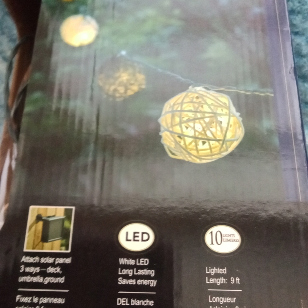 Solar patio lights